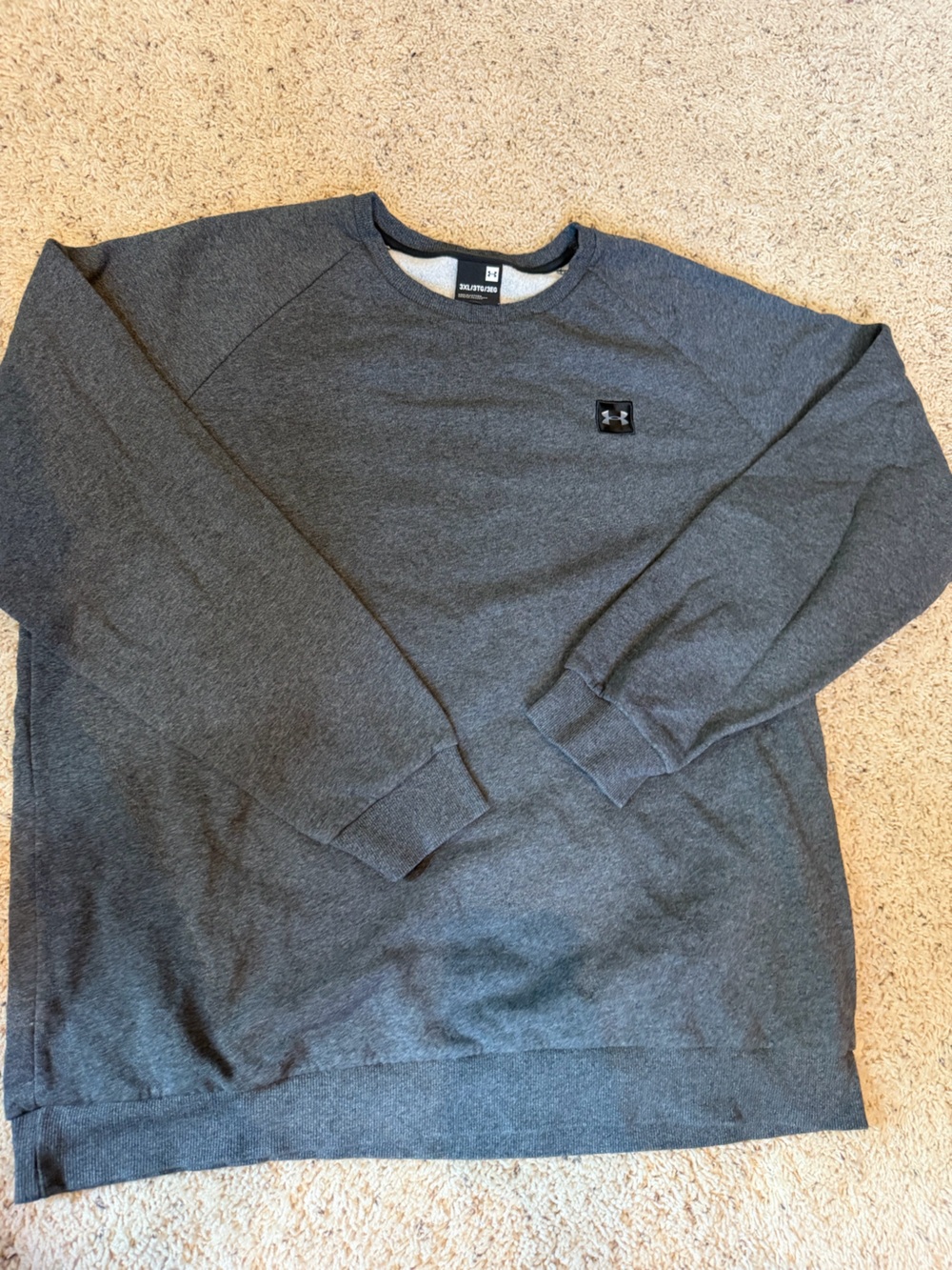 Under Armour Men's Dark Gray Crewneck Sweatshirt